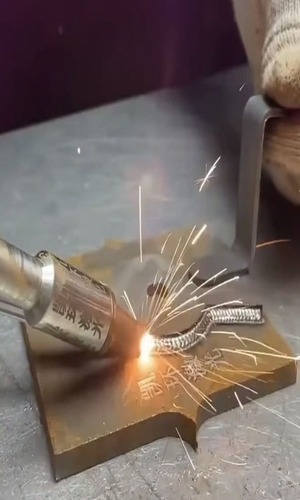 Fotografía con las nuevas tendencias de soldadura láser para estructuras metálicas